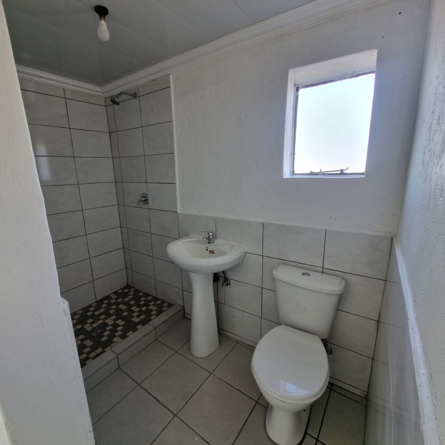 To Let 2 Bedroom Property for Rent in Danville Gauteng