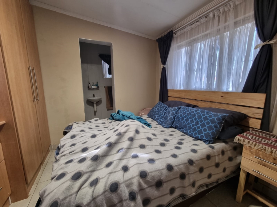 To Let 1 Bedroom Property for Rent in Three Rivers Gauteng