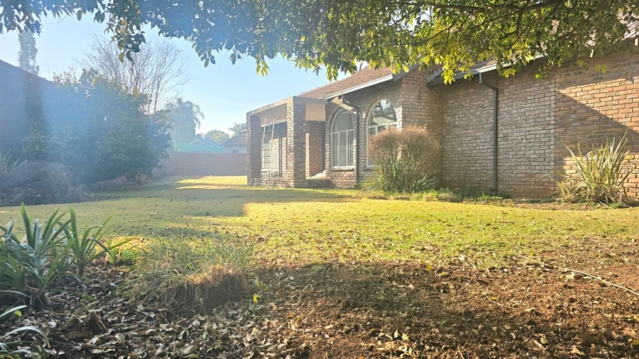 To Let 3 Bedroom Property for Rent in Wierda Park Gauteng
