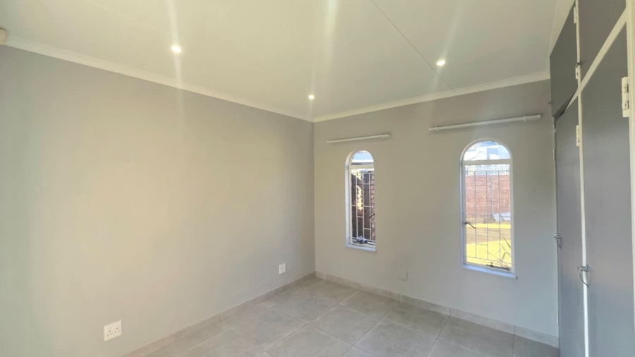 To Let 3 Bedroom Property for Rent in Wierda Park Gauteng