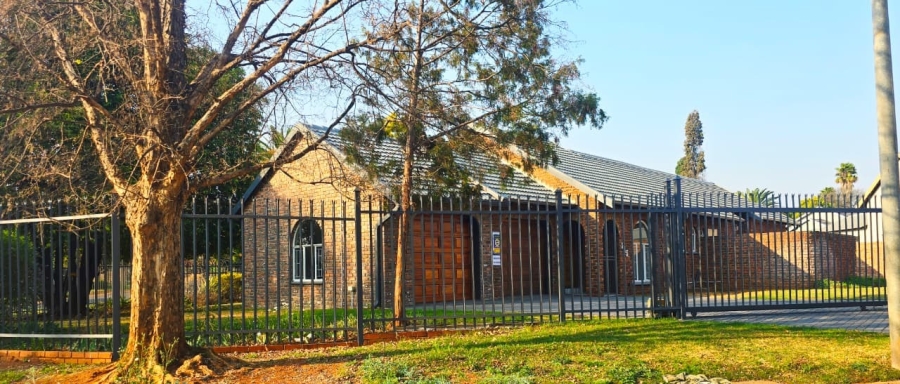 To Let 3 Bedroom Property for Rent in Wierda Park Gauteng