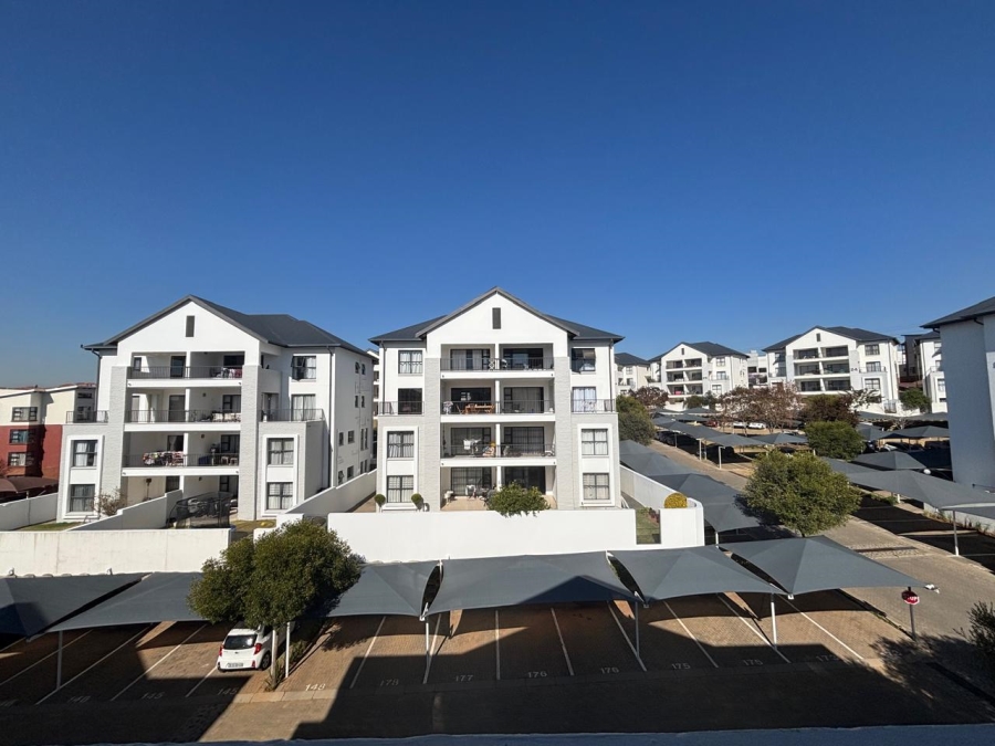 1 Bedroom Property for Sale in Greenstone Hill Gauteng
