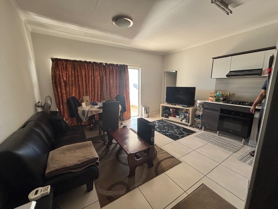 1 Bedroom Property for Sale in Greenstone Hill Gauteng