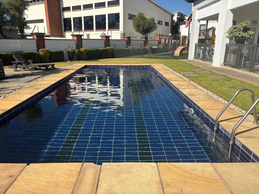 1 Bedroom Property for Sale in Greenstone Hill Gauteng