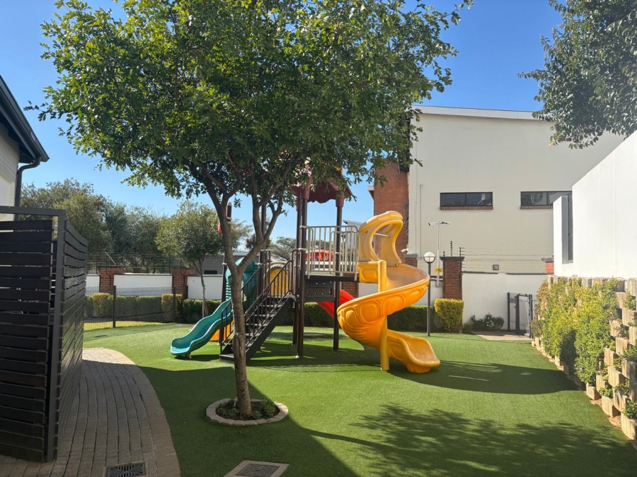 1 Bedroom Property for Sale in Greenstone Hill Gauteng