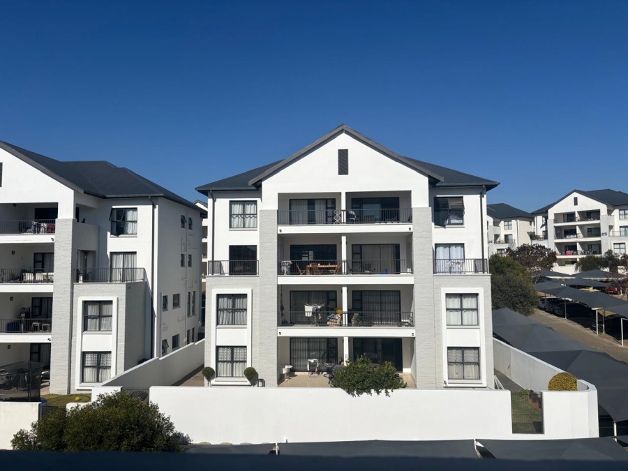 1 Bedroom Property for Sale in Greenstone Hill Gauteng