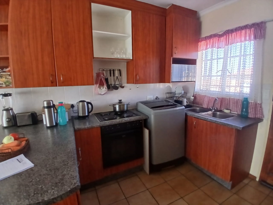 2 Bedroom Property for Sale in Kenmare Gauteng