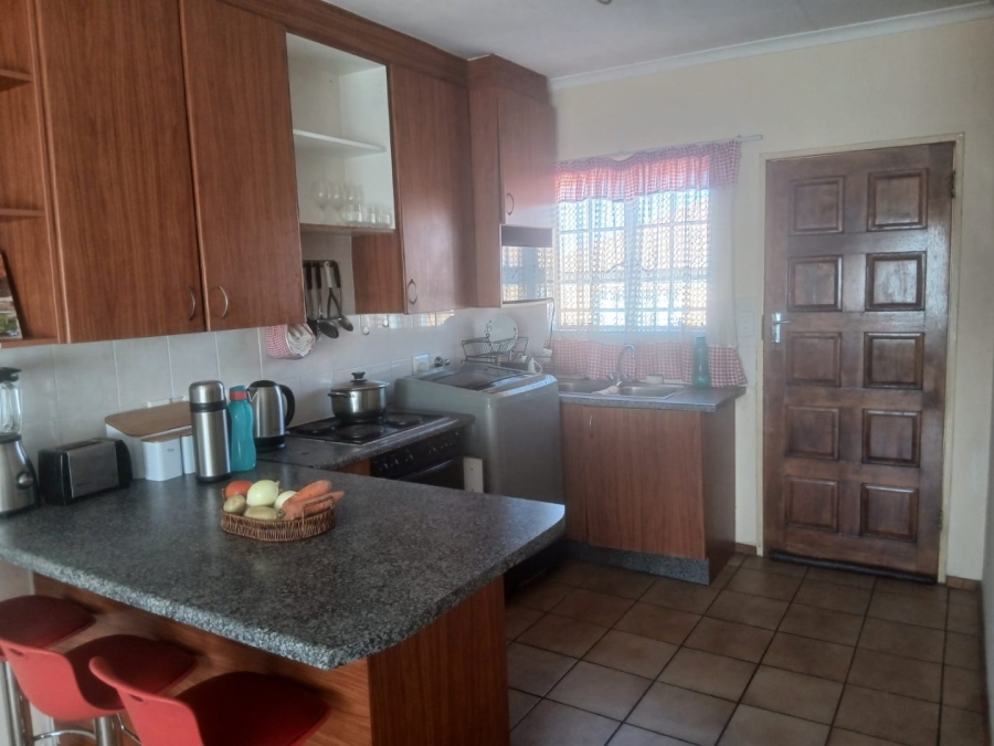 2 Bedroom Property for Sale in Kenmare Gauteng