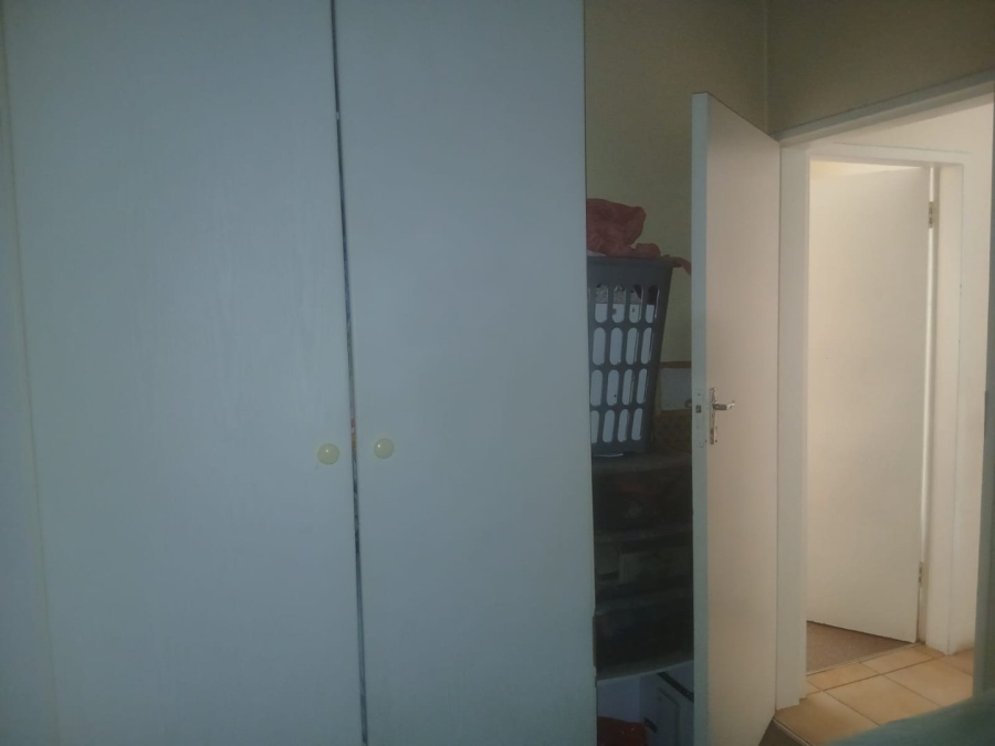 2 Bedroom Property for Sale in Kenmare Gauteng