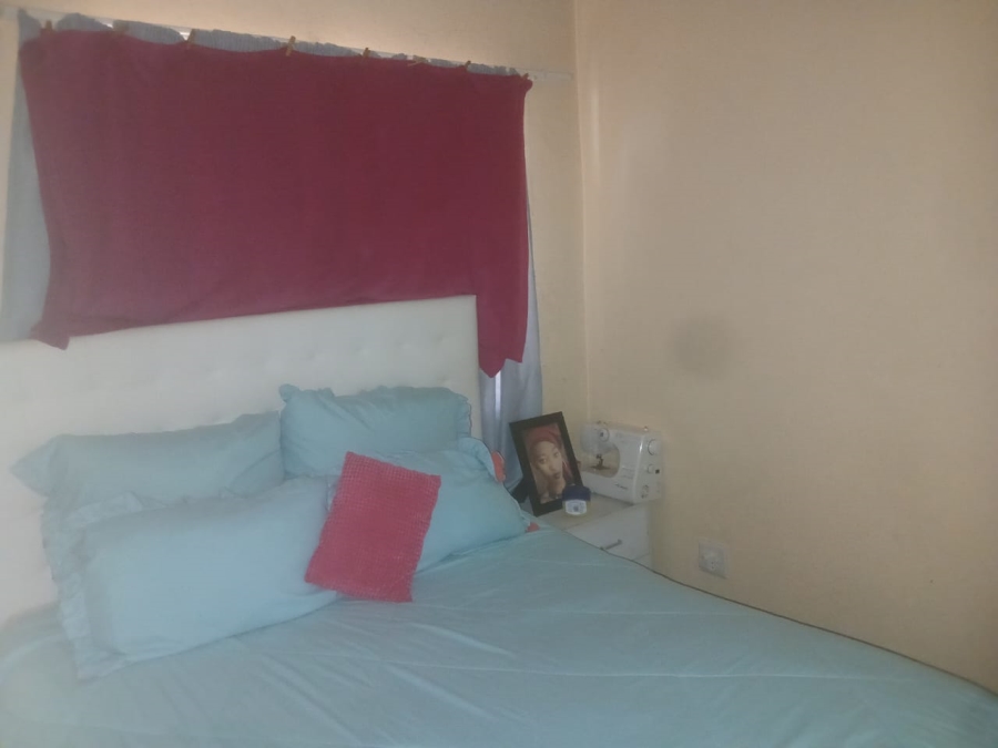 2 Bedroom Property for Sale in Kenmare Gauteng
