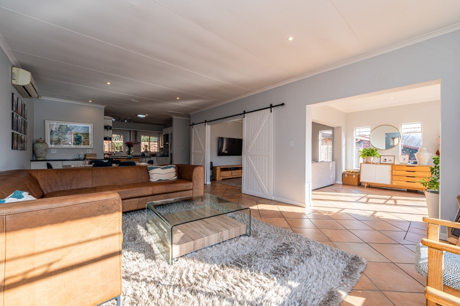 3 Bedroom Property for Sale in Rivonia Gauteng