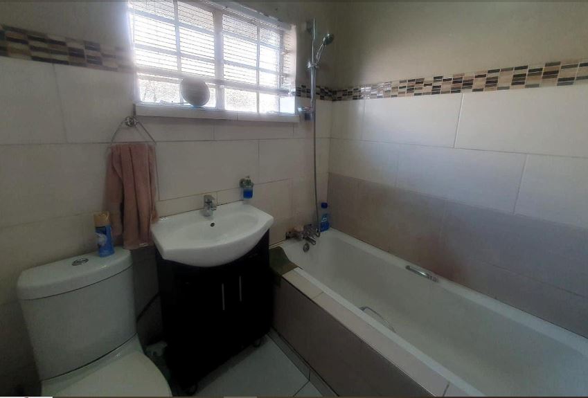 3 Bedroom Property for Sale in South Hills Gauteng