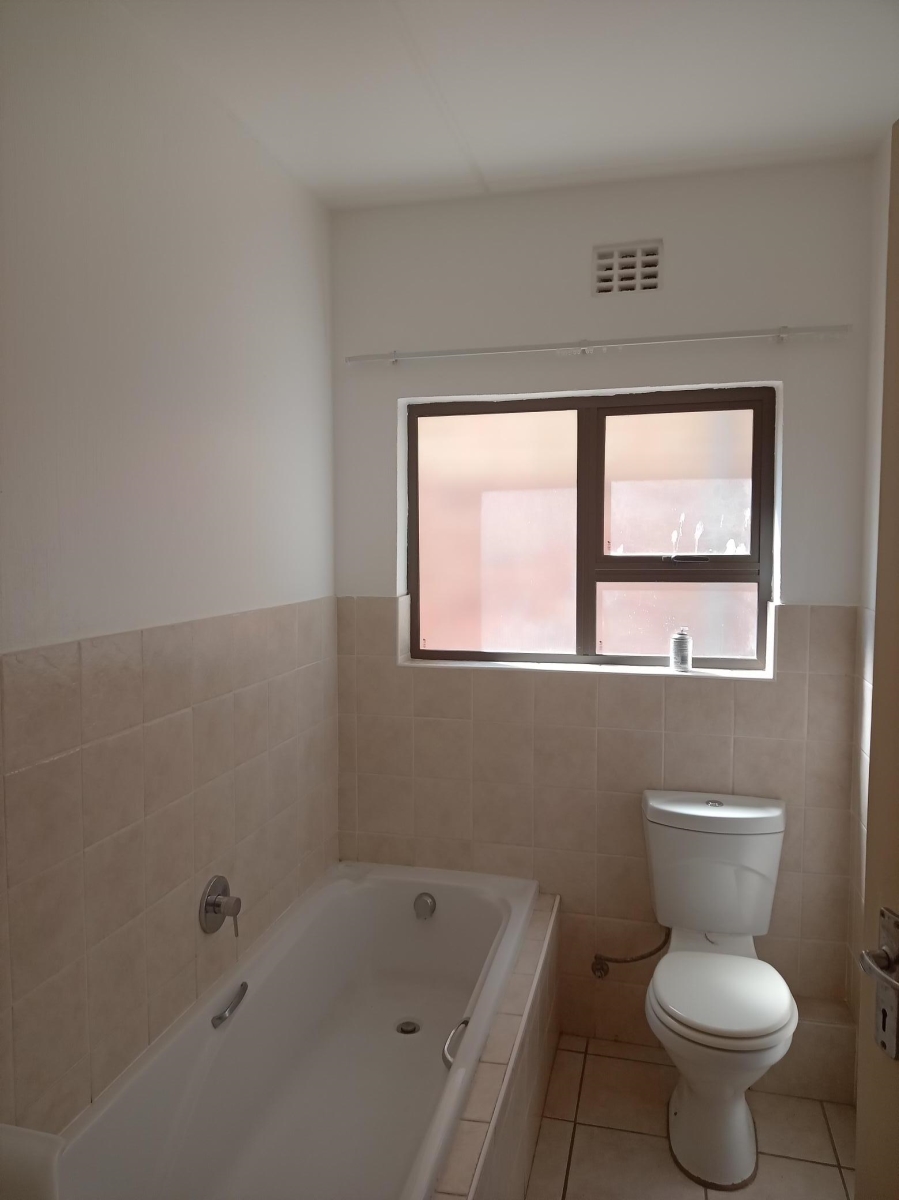 2 Bedroom Property for Sale in Northwold Gauteng