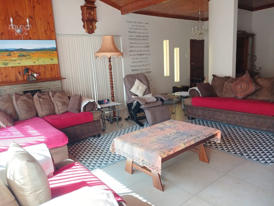 6 Bedroom Property for Sale in Greenhills Gauteng