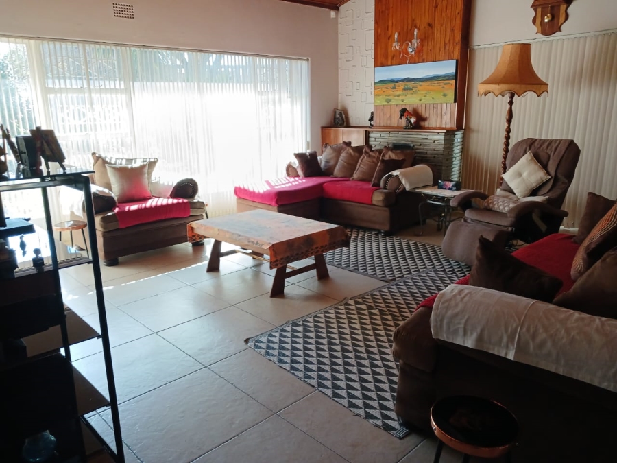 6 Bedroom Property for Sale in Greenhills Gauteng