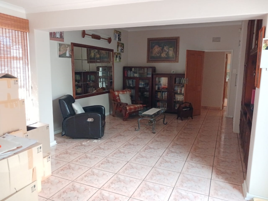 6 Bedroom Property for Sale in Greenhills Gauteng