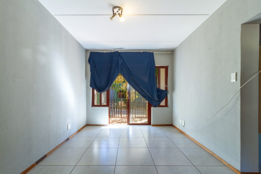 2 Bedroom Property for Sale in Honeydew Grove Gauteng