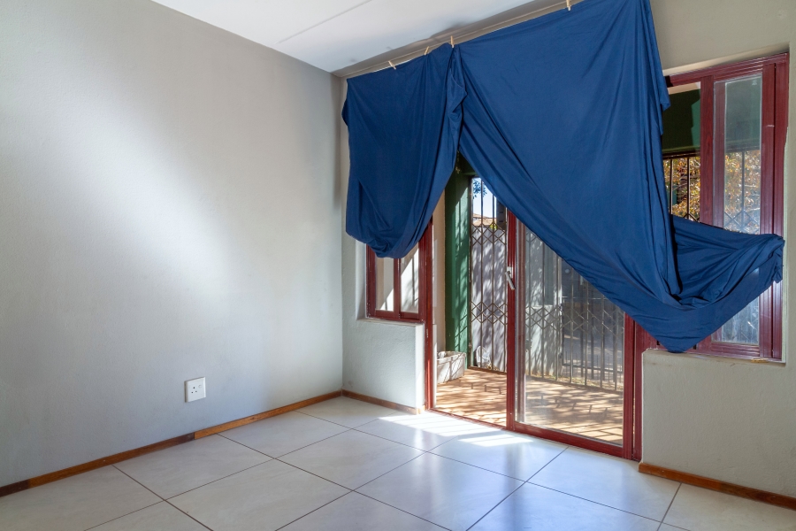 2 Bedroom Property for Sale in Honeydew Grove Gauteng