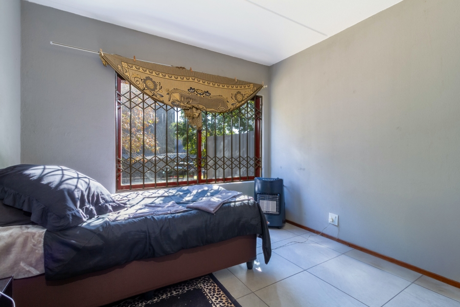 2 Bedroom Property for Sale in Honeydew Grove Gauteng