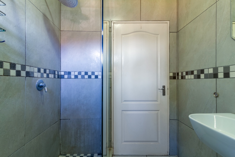 2 Bedroom Property for Sale in Honeydew Grove Gauteng