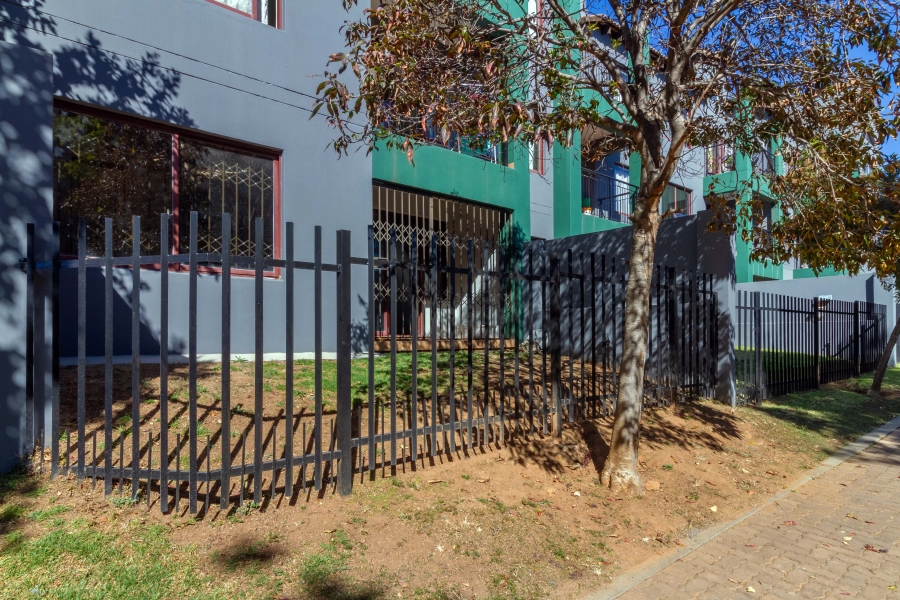 2 Bedroom Property for Sale in Honeydew Grove Gauteng