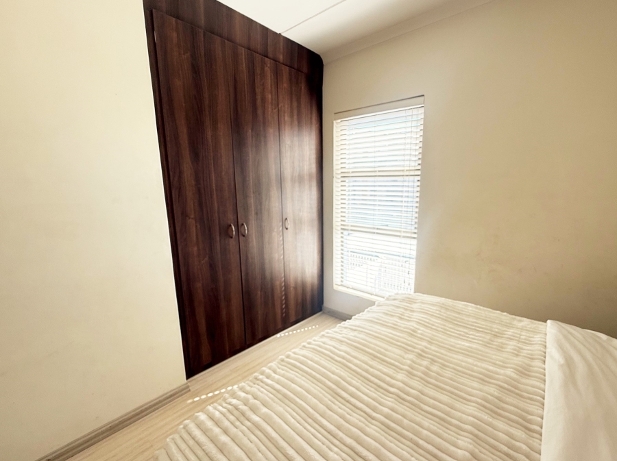 To Let 2 Bedroom Property for Rent in Barbeque Downs Gauteng