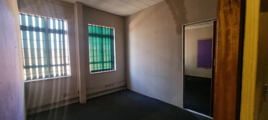 To Let commercial Property for Rent in Anderbolt Gauteng