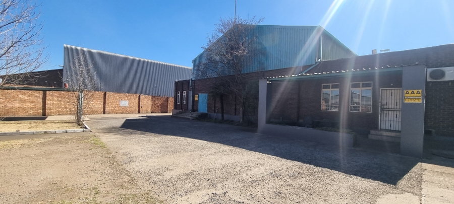 To Let commercial Property for Rent in Anderbolt Gauteng