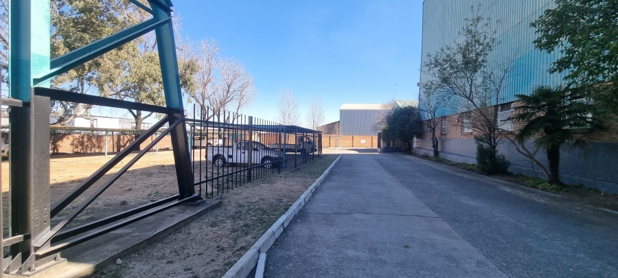 0 Bedroom Property for Sale in Anderbolt Gauteng