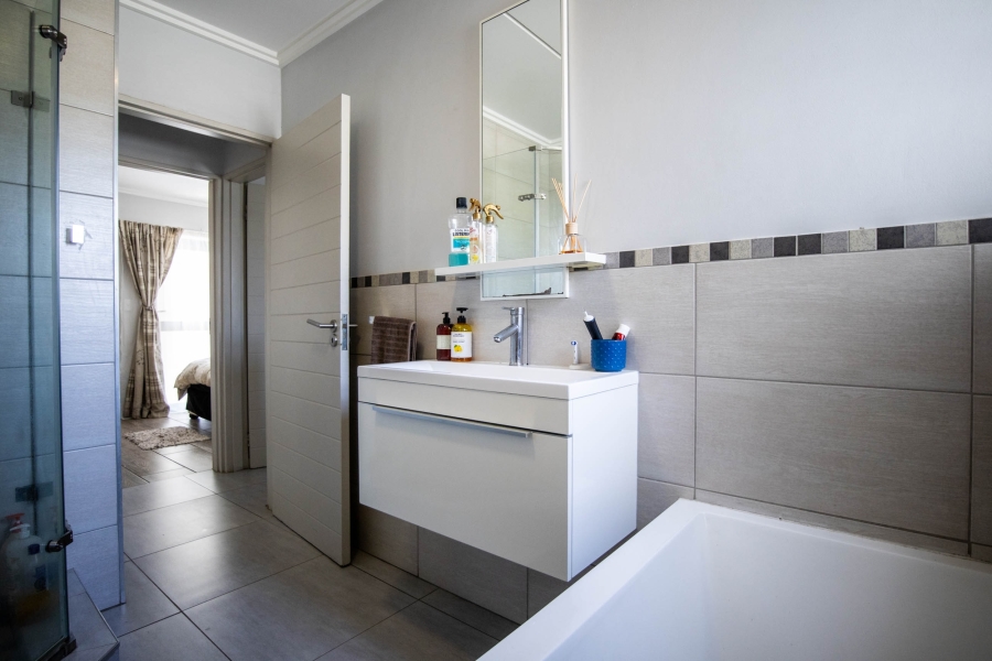 2 Bedroom Property for Sale in Eden Glen Gauteng