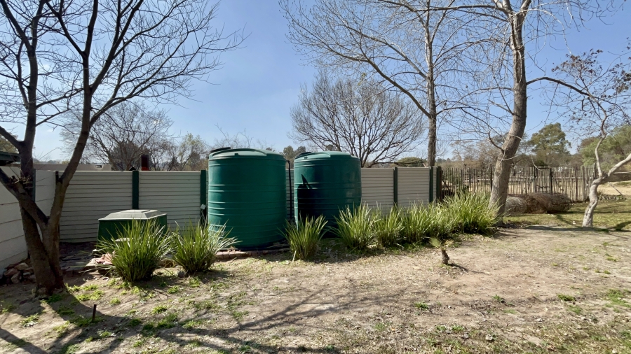 5 Bedroom Property for Sale in Mnandi Gauteng