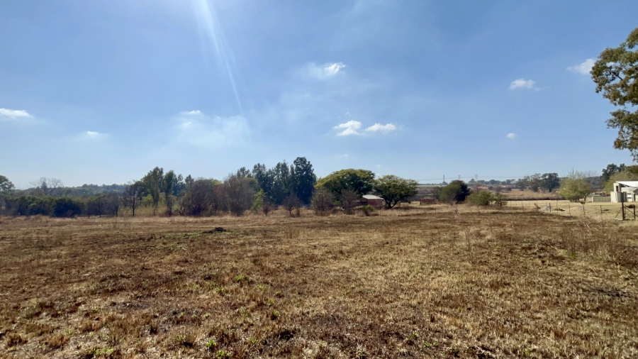 5 Bedroom Property for Sale in Mnandi Gauteng