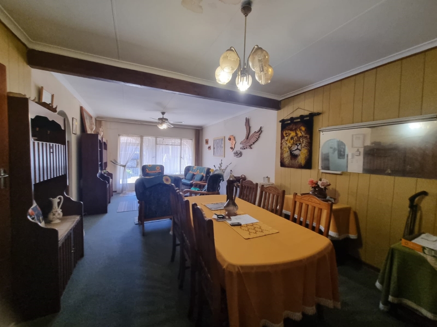 2 Bedroom Property for Sale in Three Rivers Gauteng
