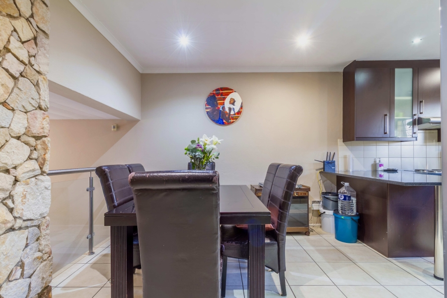 4 Bedroom Property for Sale in Gallo Manor Gauteng