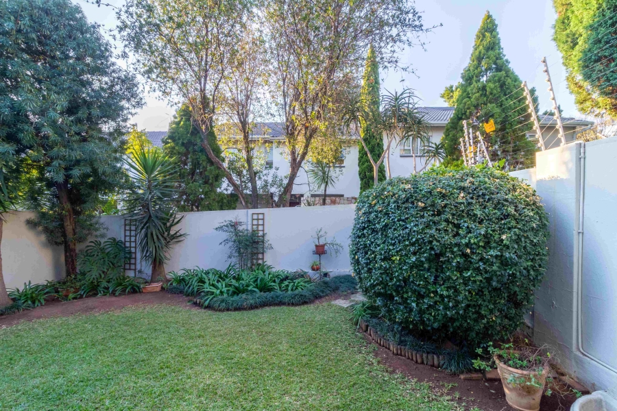 4 Bedroom Property for Sale in Gallo Manor Gauteng