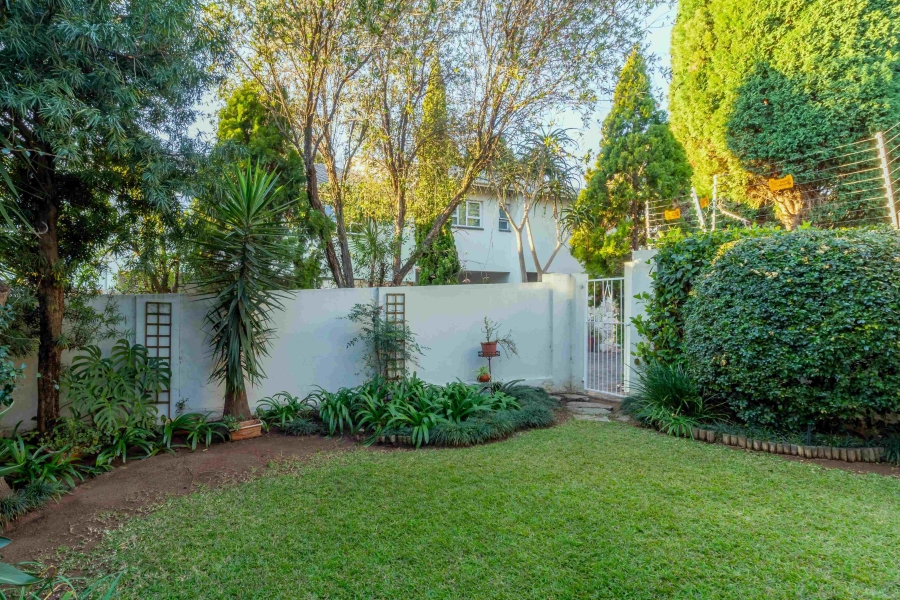 4 Bedroom Property for Sale in Gallo Manor Gauteng