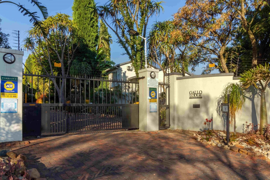 4 Bedroom Property for Sale in Gallo Manor Gauteng
