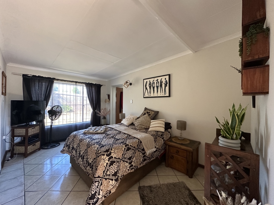 3 Bedroom Property for Sale in Waverley Gauteng
