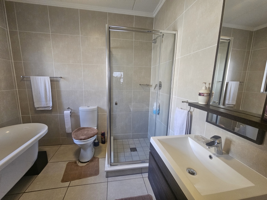 3 Bedroom Property for Sale in Modderfontein Gauteng