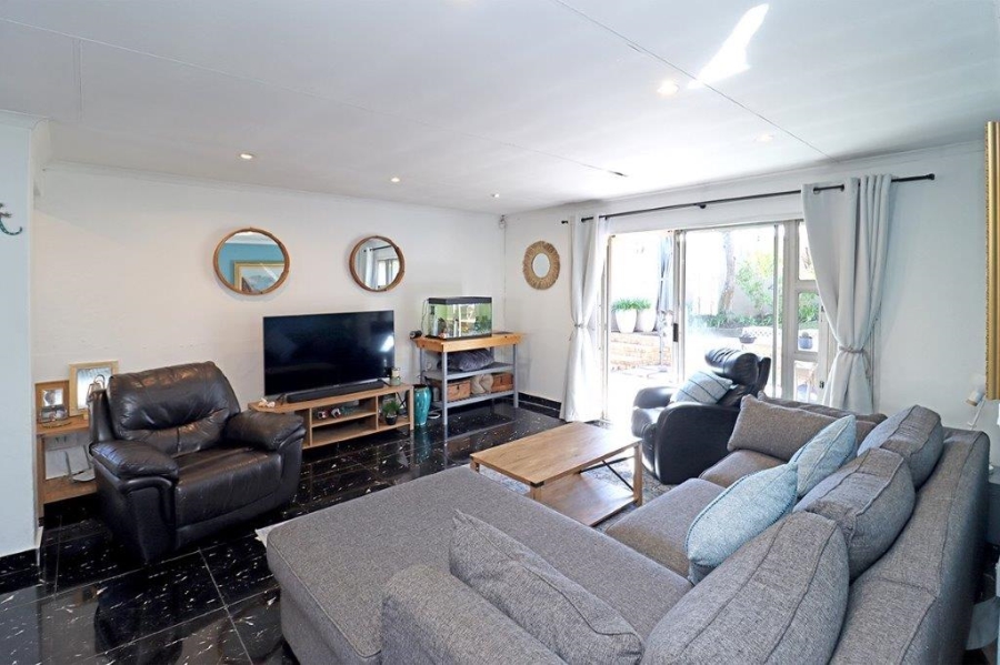 3 Bedroom Property for Sale in Marais Steyn Park Gauteng
