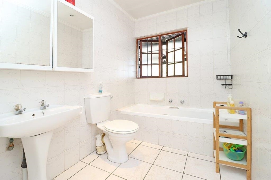 3 Bedroom Property for Sale in Marais Steyn Park Gauteng
