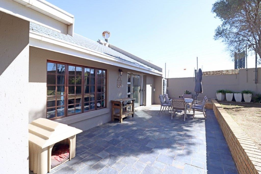 3 Bedroom Property for Sale in Marais Steyn Park Gauteng