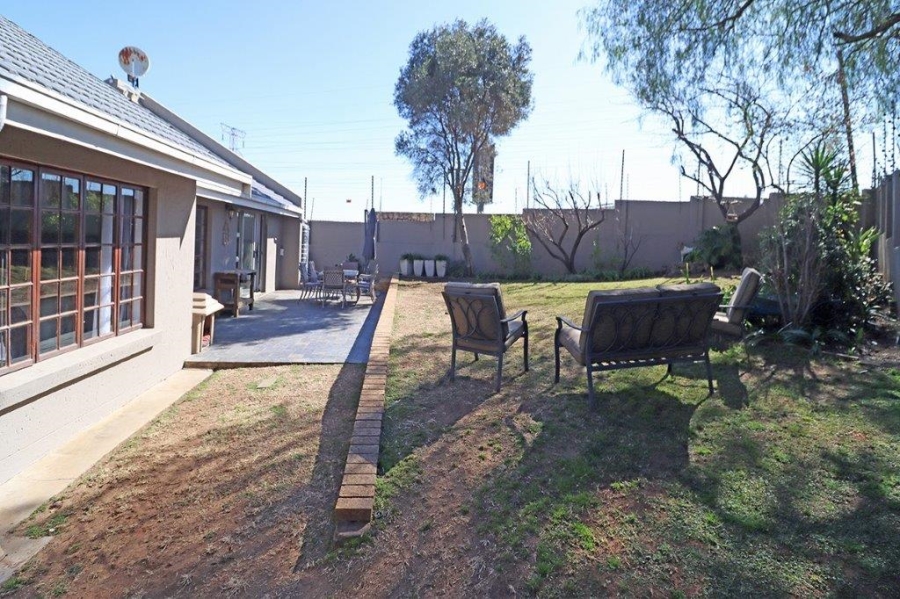 3 Bedroom Property for Sale in Marais Steyn Park Gauteng