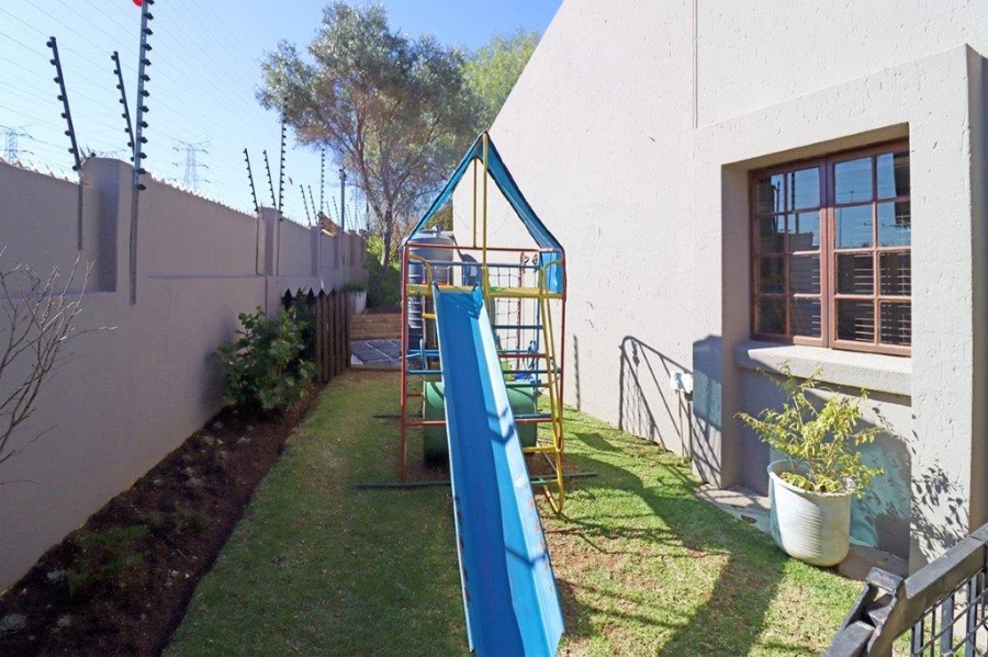 3 Bedroom Property for Sale in Marais Steyn Park Gauteng