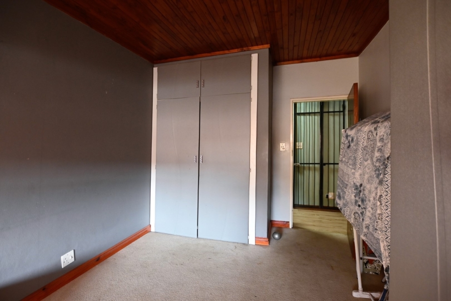 4 Bedroom Property for Sale in Ninapark Gauteng