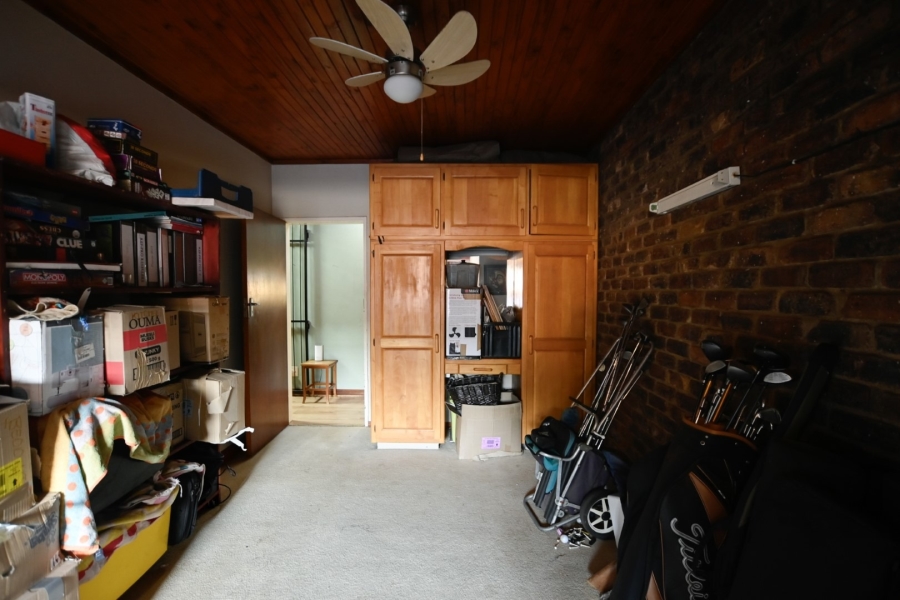 4 Bedroom Property for Sale in Ninapark Gauteng