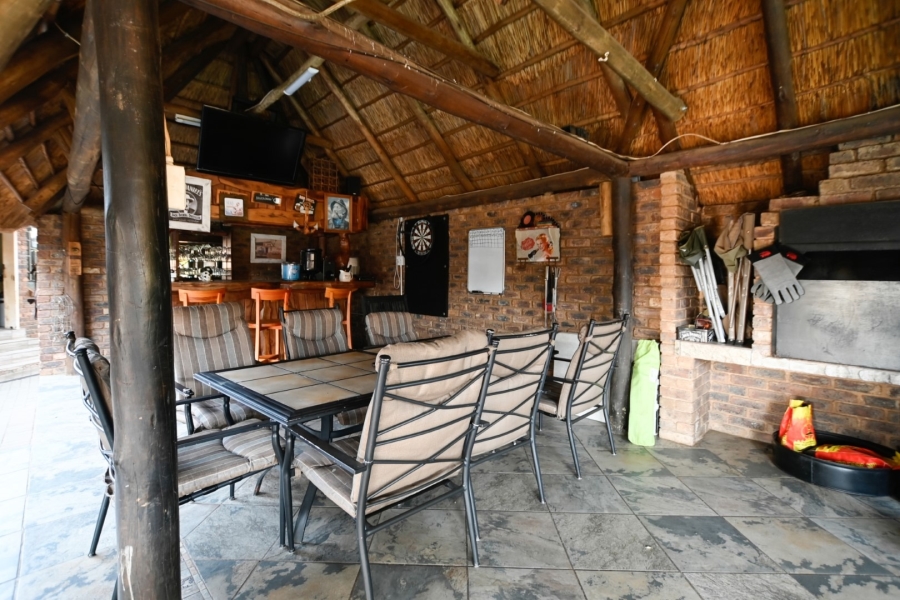 4 Bedroom Property for Sale in Ninapark Gauteng