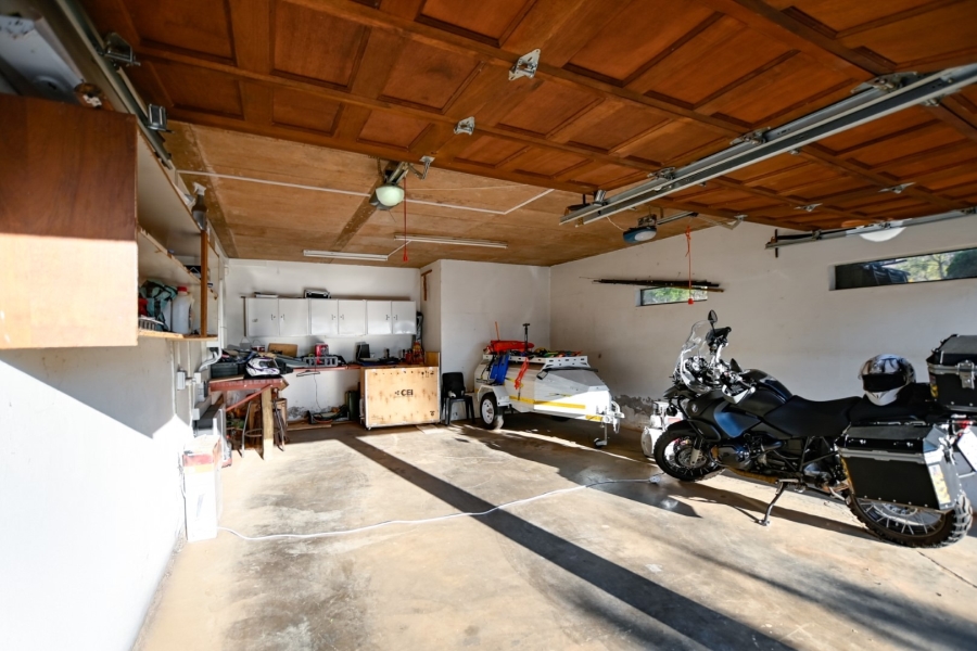 4 Bedroom Property for Sale in Ninapark Gauteng