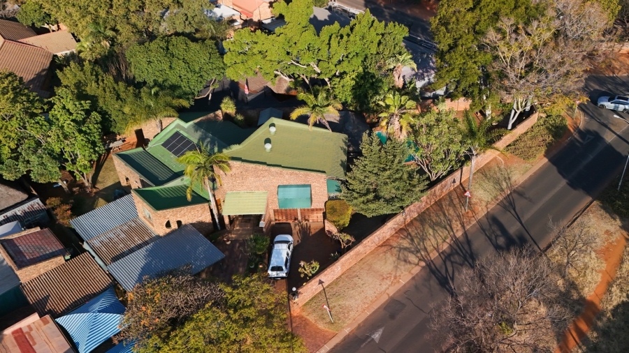 4 Bedroom Property for Sale in Ninapark Gauteng