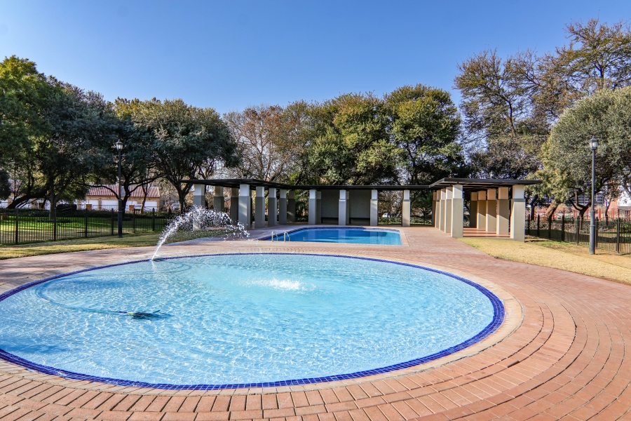2 Bedroom Property for Sale in Eco Park Gauteng